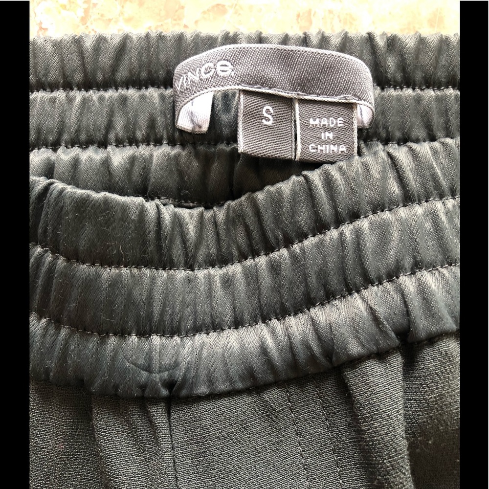 Vince. Gray Jogger Pants - Picture 5 of 7